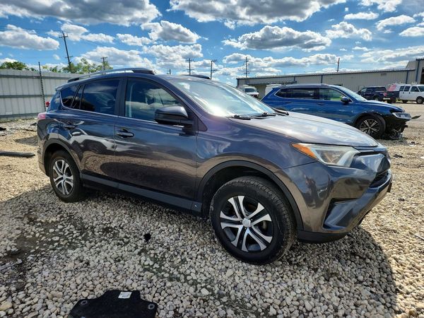 2018 TOYOTA RAV4 LE