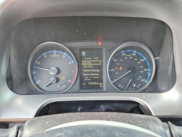 2018 TOYOTA RAV4 LE