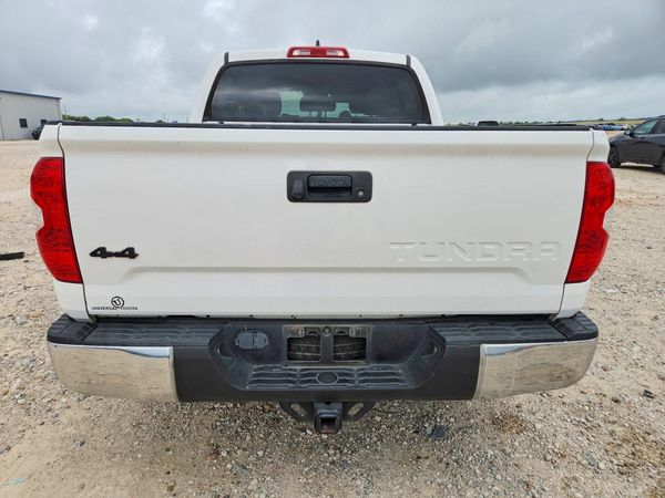 2020 TOYOTA TUNDRA SR5 Grade