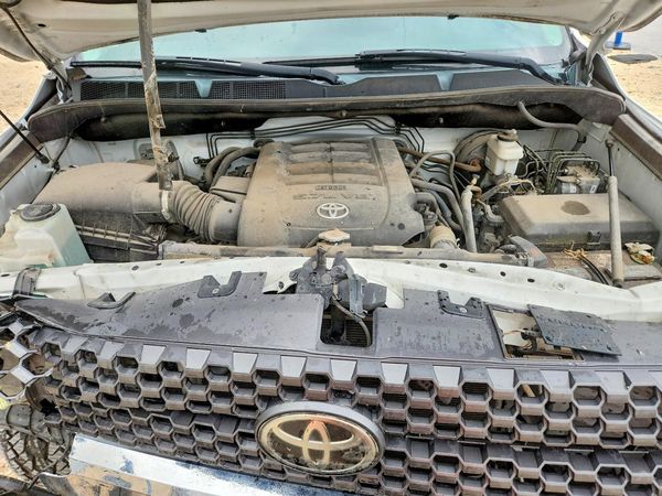 2020 TOYOTA TUNDRA SR5 Grade