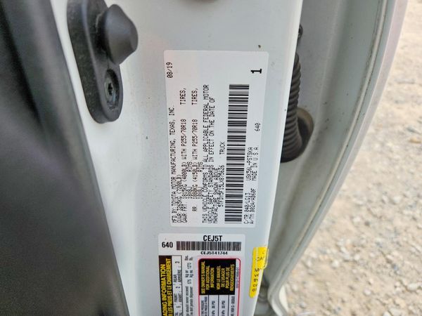 2020 TOYOTA TUNDRA SR5 Grade