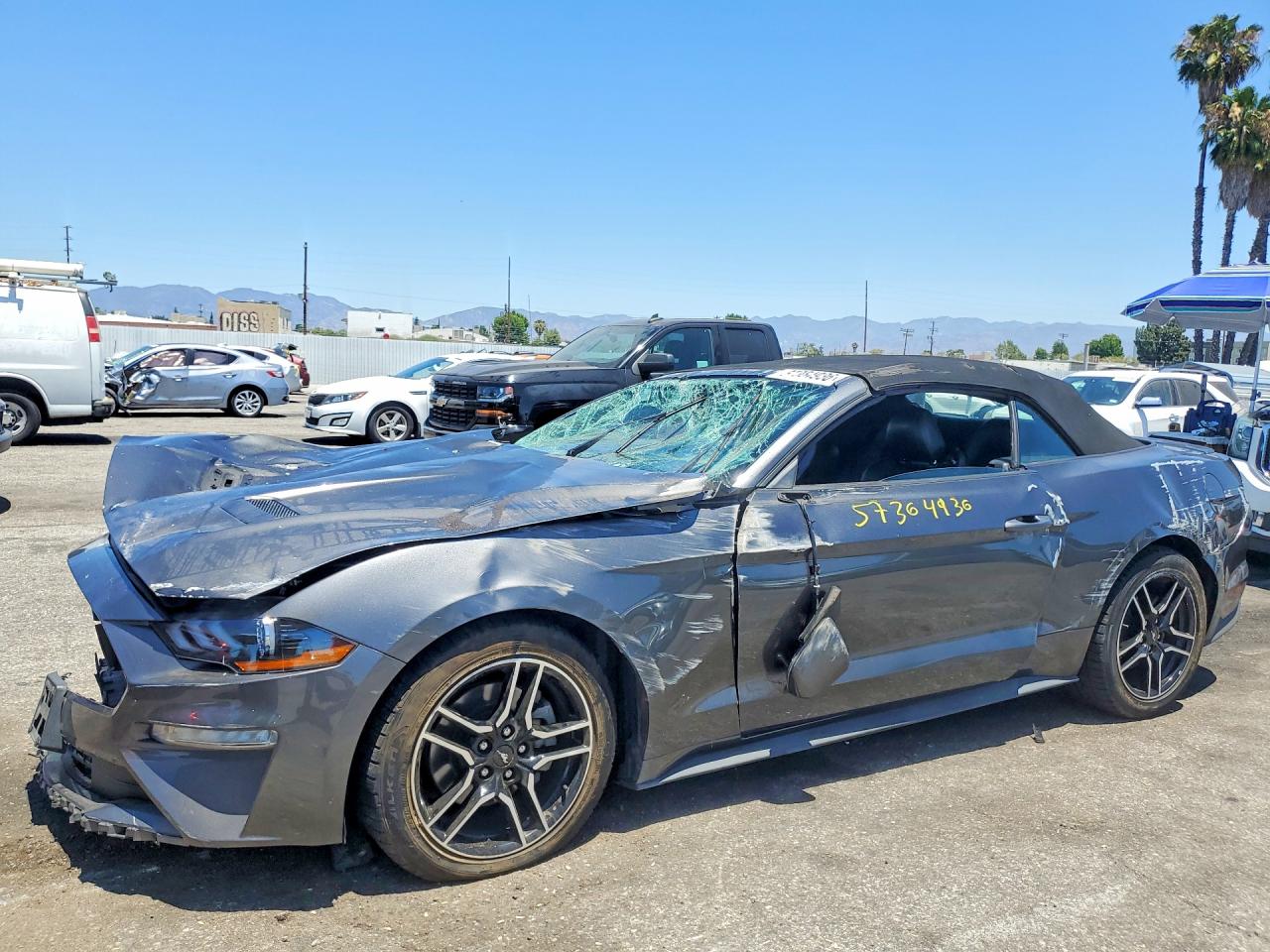 2020 FORD MUSTANG I4 Convertible — Front 3/4