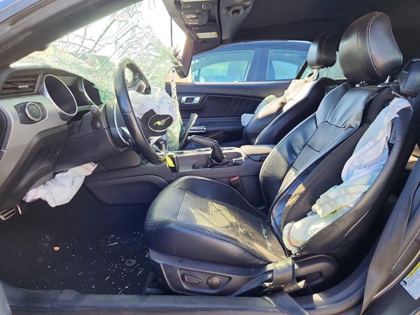 2020 FORD MUSTANG I4 Convertible — DENT