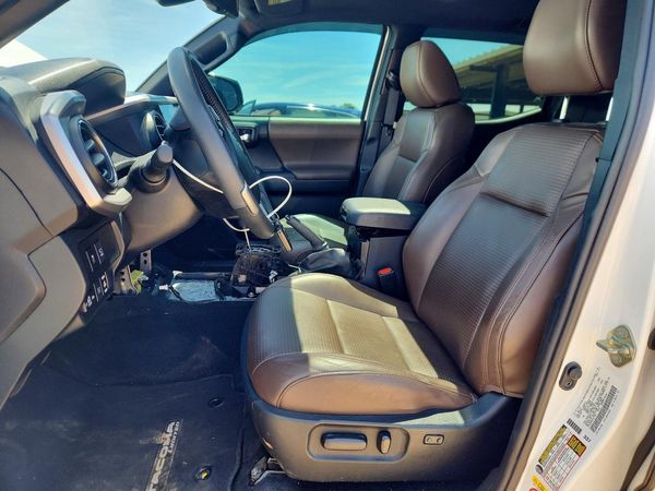 2020 TOYOTA TACOMA Limited