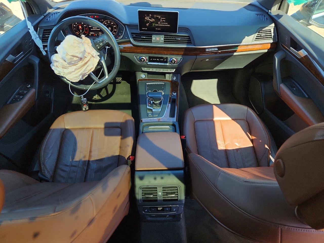 2020 AUDI Q5 quattro Premium Plus