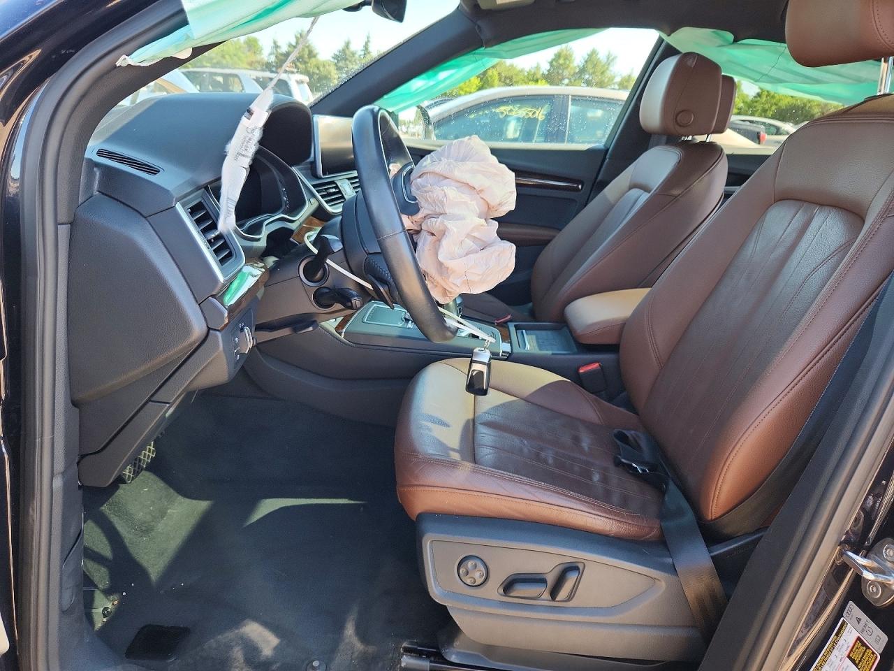 2020 AUDI Q5 quattro Premium Plus