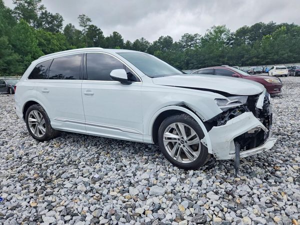 2021 AUDI Q7 quattro Premium