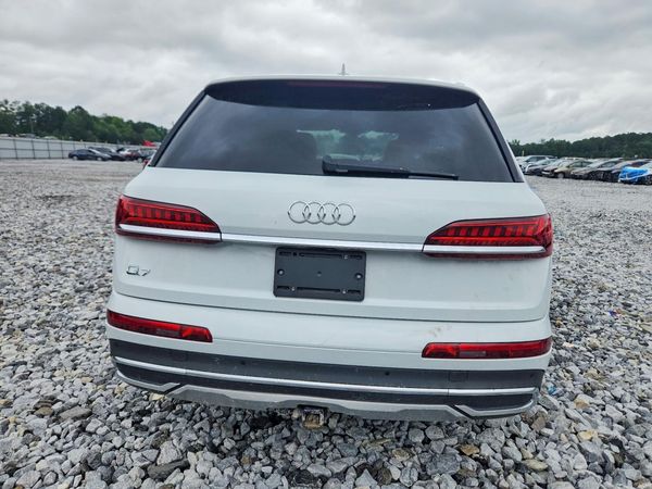 2021 AUDI Q7 quattro Premium