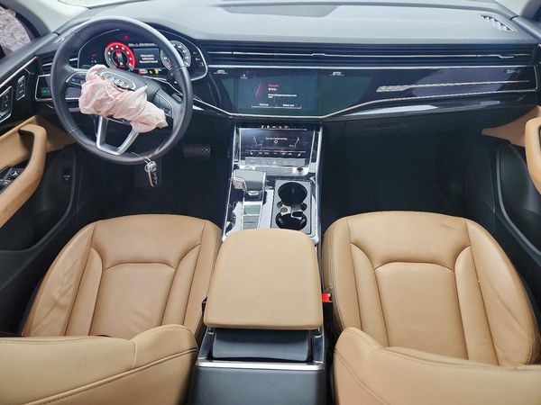 2021 AUDI Q7 quattro Premium