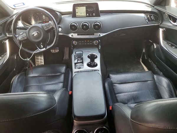 2018 KIA STINGER GT2