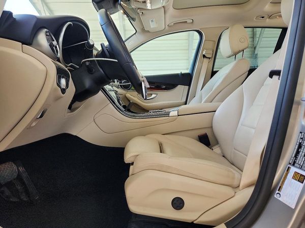 2022 MERCEDES-BENZ GLC GLC300