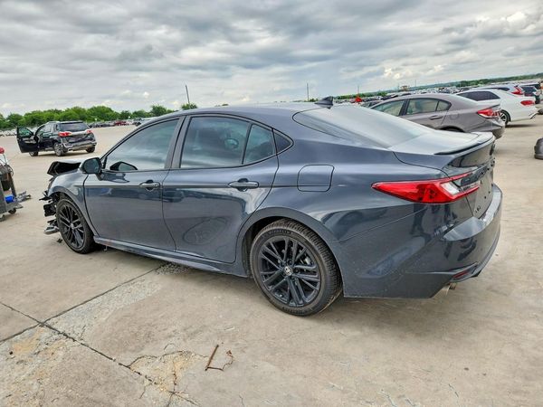 2025 TOYOTA CAMRY