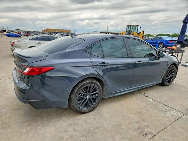 2025 TOYOTA CAMRY