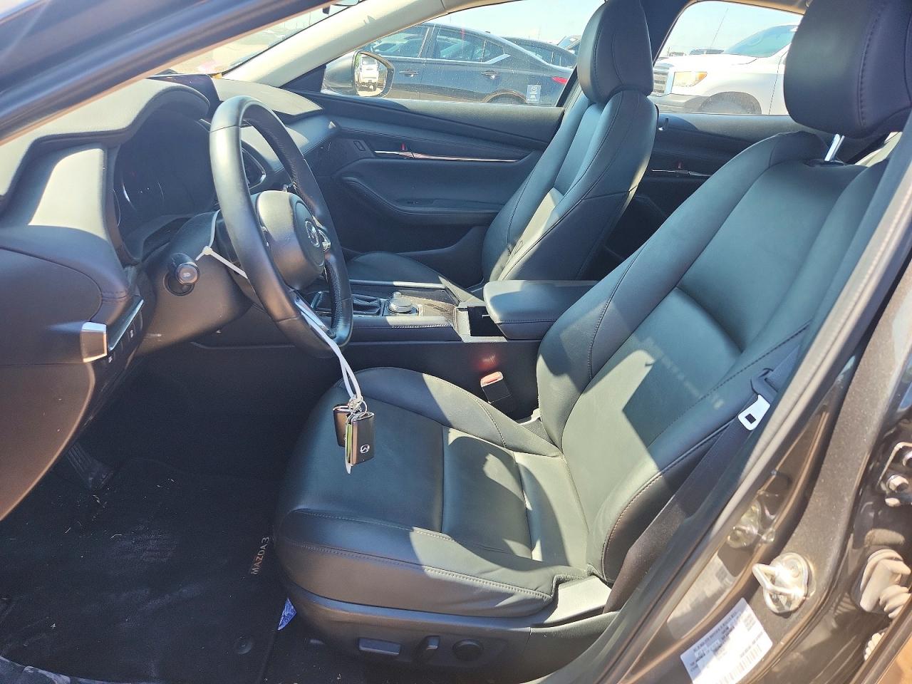 2022 MAZDA 3 Preferred Package