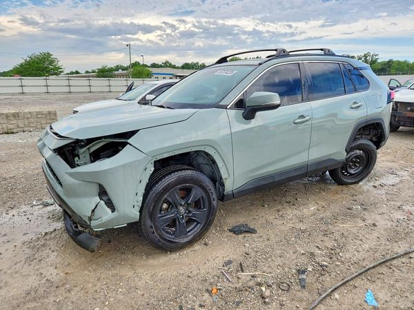 2020 TOYOTA RAV4 — DSFA — Front 3/4