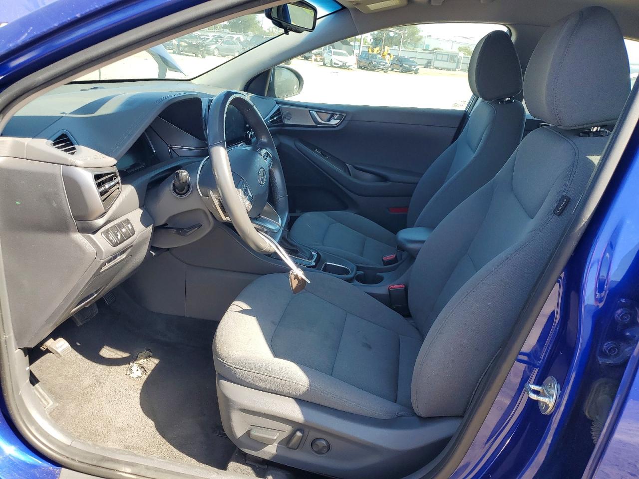 2020 HYUNDAI IONIQ SE