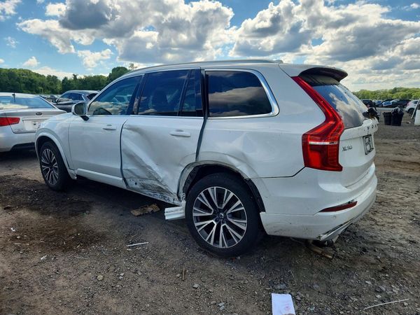 2021 VOLVO XC90