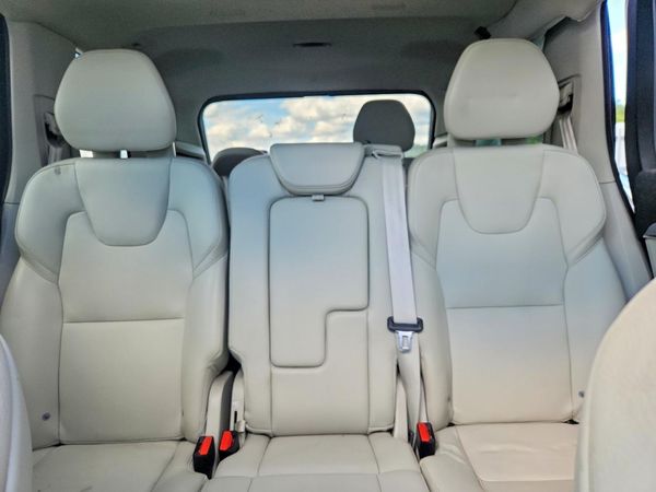 2021 VOLVO XC90