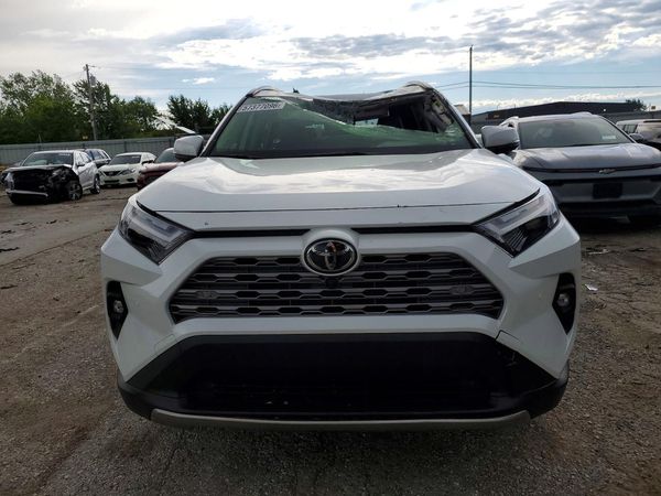 2025 TOYOTA RAV4 Limited