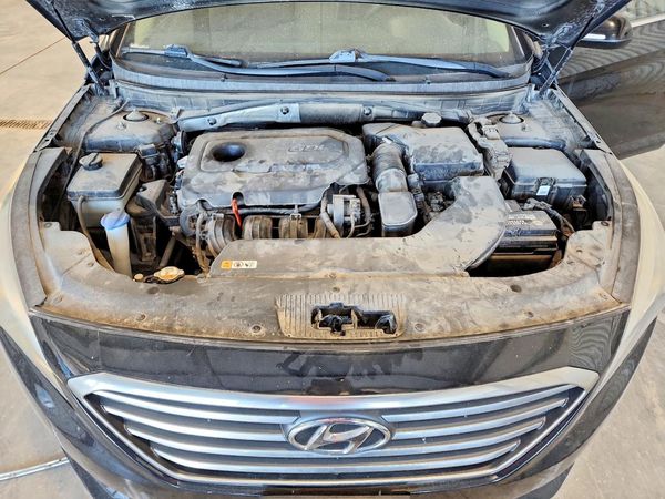 2016 HYUNDAI SONATA — Engine bay