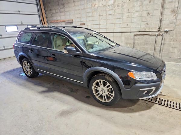 2016 VOLVO XC70