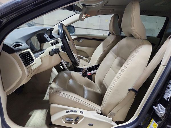 2016 VOLVO XC70