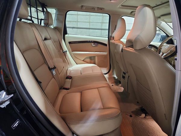 2016 VOLVO XC70