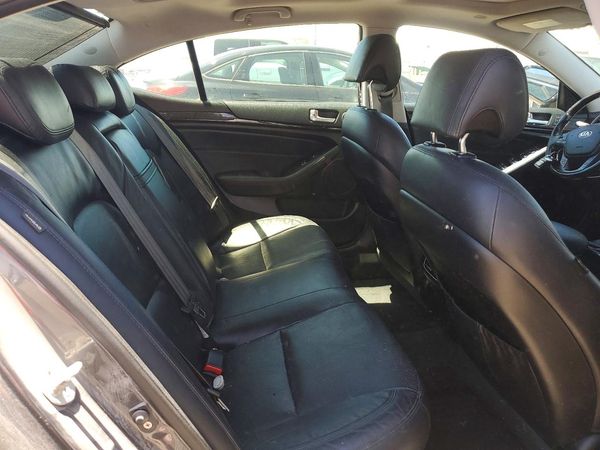 2015 KIA CADENZA