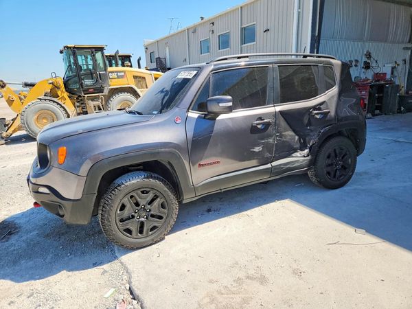 2018 JEEP RENEGADE Trailhawk