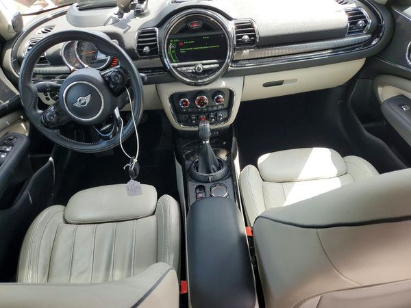 2017 MINI COOPER