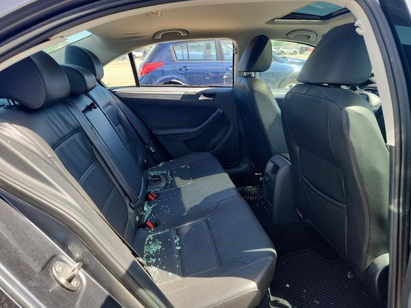2017 VOLKSWAGEN JETTA