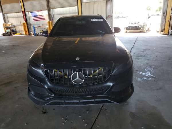 2016 MERCEDES-BENZ 300 C