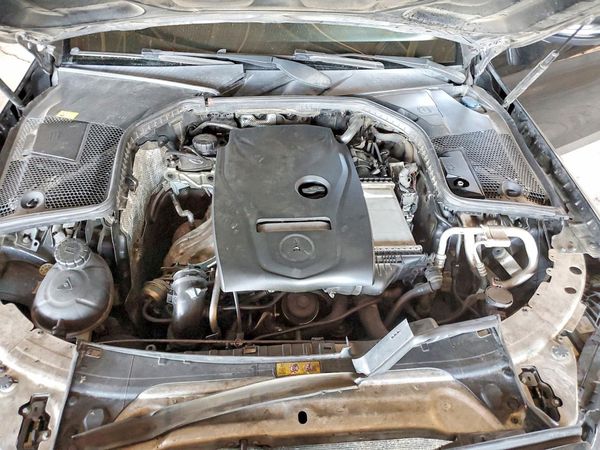 2016 MERCEDES-BENZ 300 C