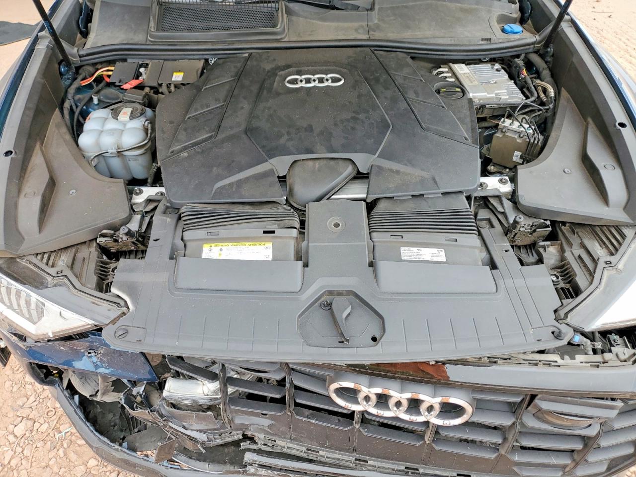 2019 AUDI Q8 S Line quattro Prestige