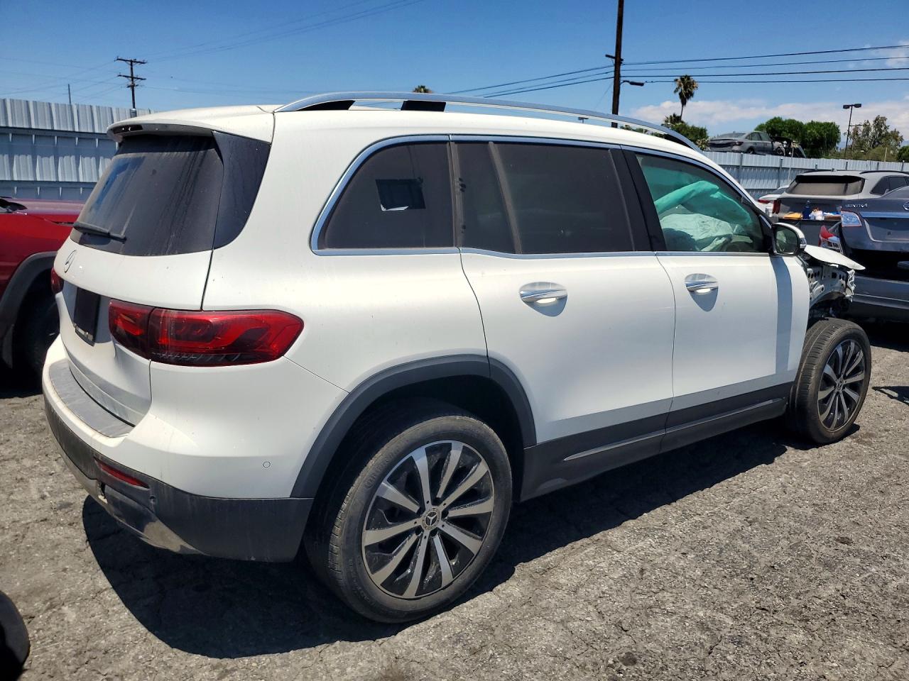 2022 MERCEDES-BENZ GLB GLB250