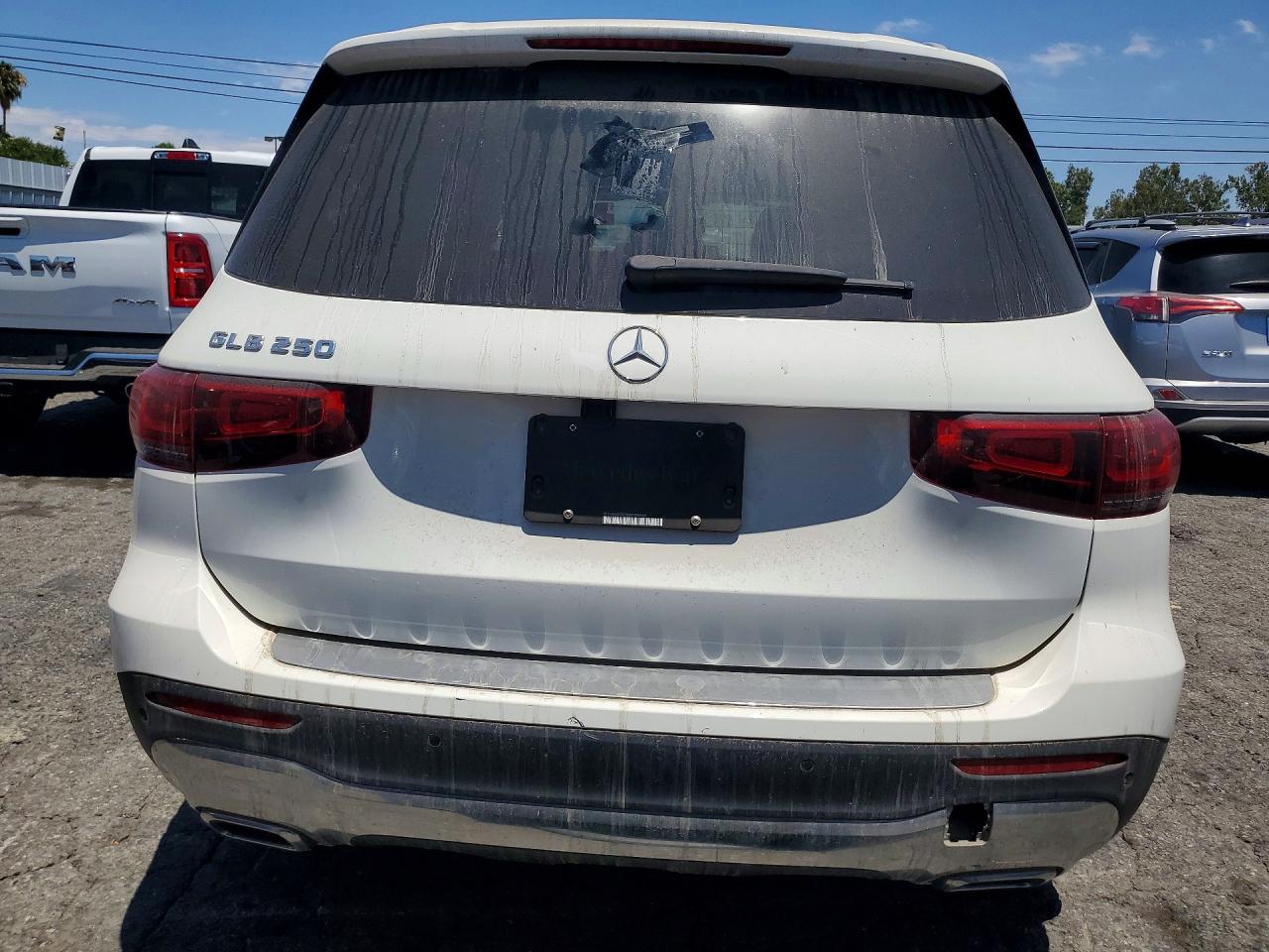 2022 MERCEDES-BENZ GLB GLB250