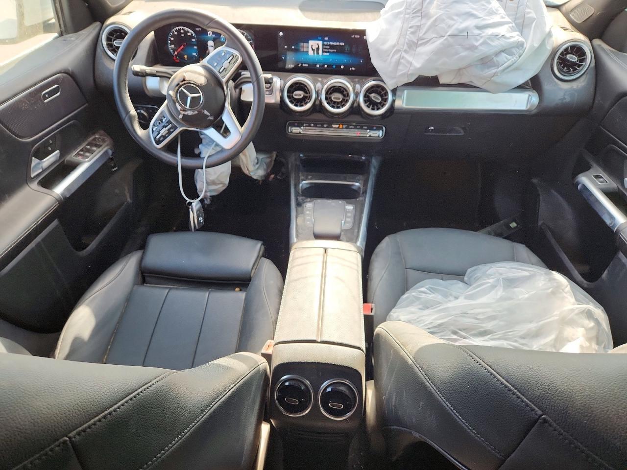 2022 MERCEDES-BENZ GLB GLB250
