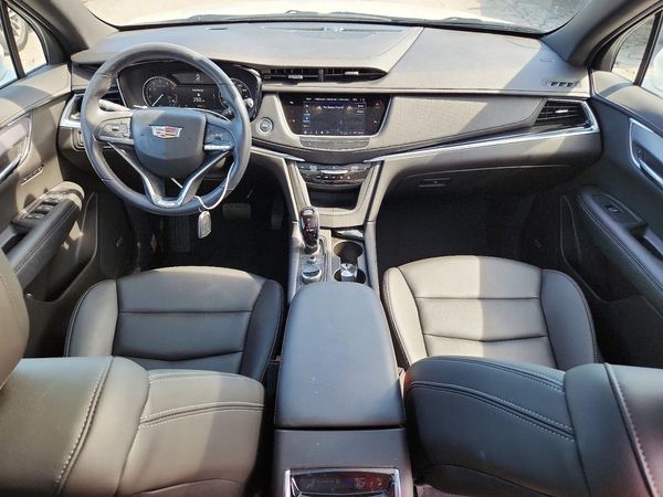 2023 CADILLAC XT6 Luxury