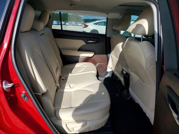2021 TOYOTA HIGHLANDER