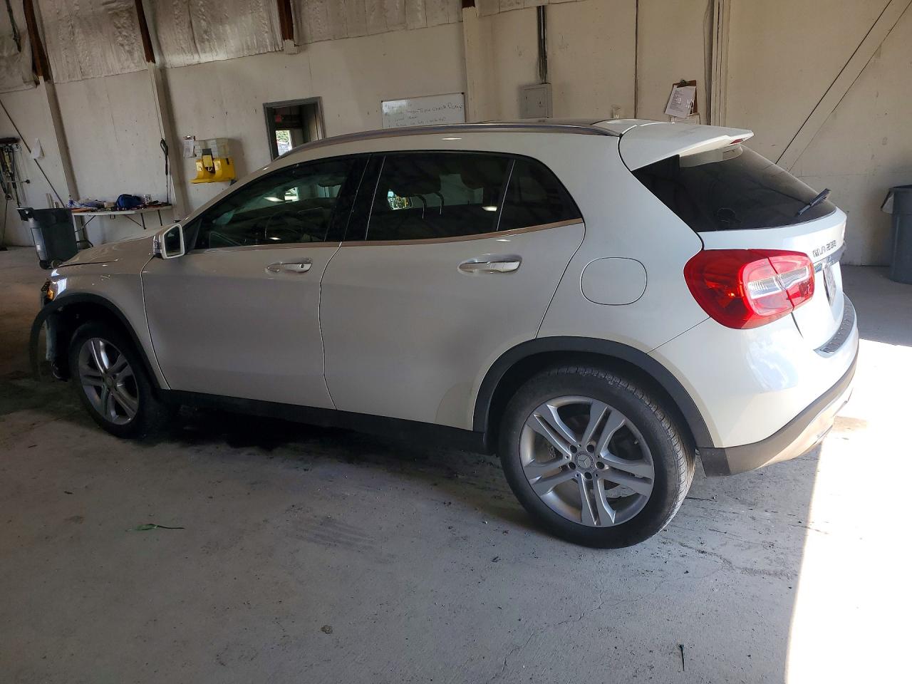 2017 MERCEDES-BENZ GLA GLA250-4M