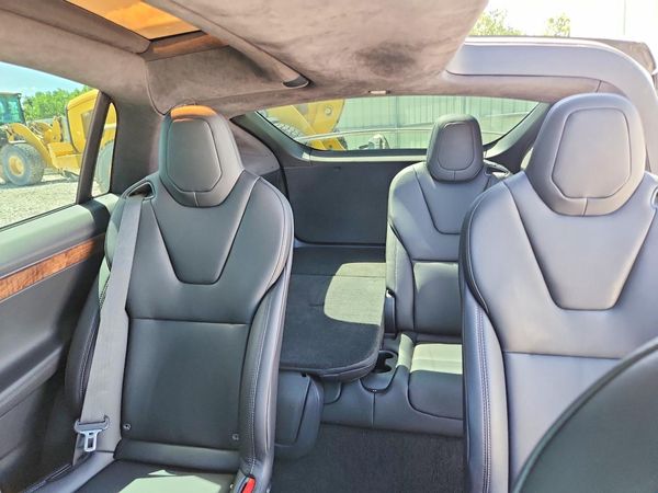 2021 TESLA MODEL X