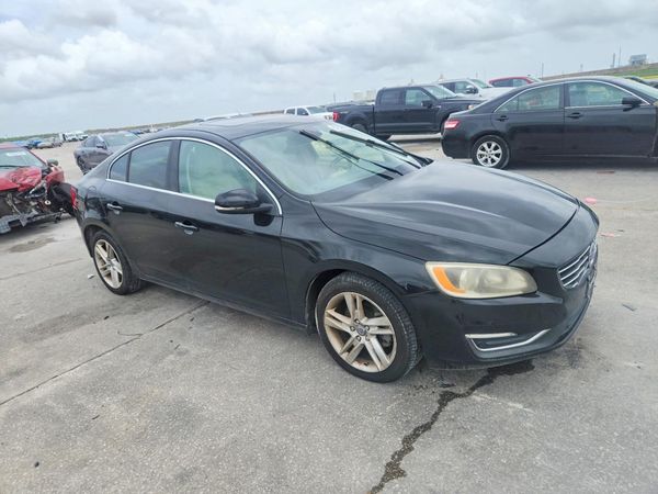 2015 VOLVO S60