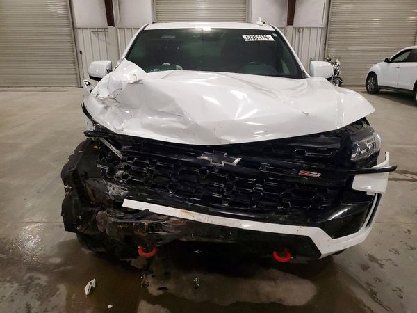 2023 CHEVROLET SUBURBAN Z71
