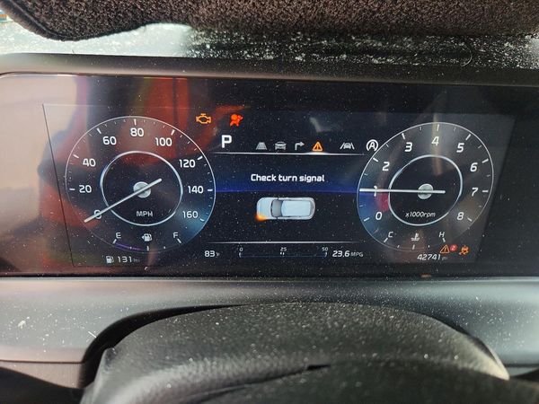 2025 KIA SELTOS EX