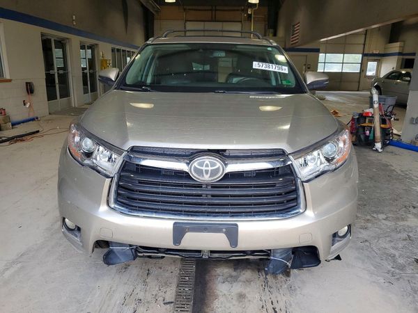 2015 TOYOTA HIGHLANDER