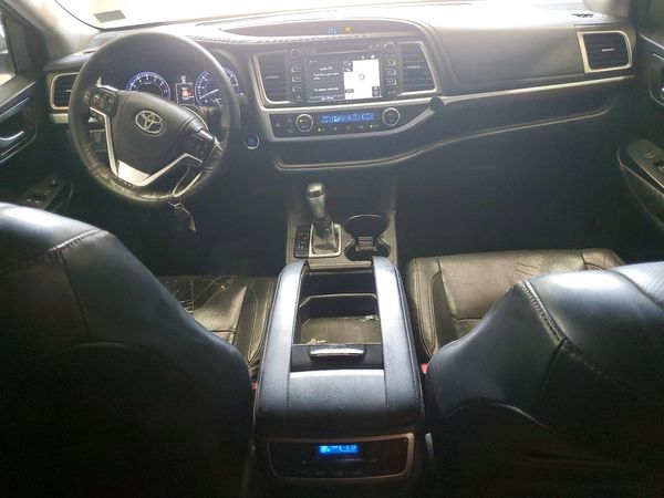 2015 TOYOTA HIGHLANDER