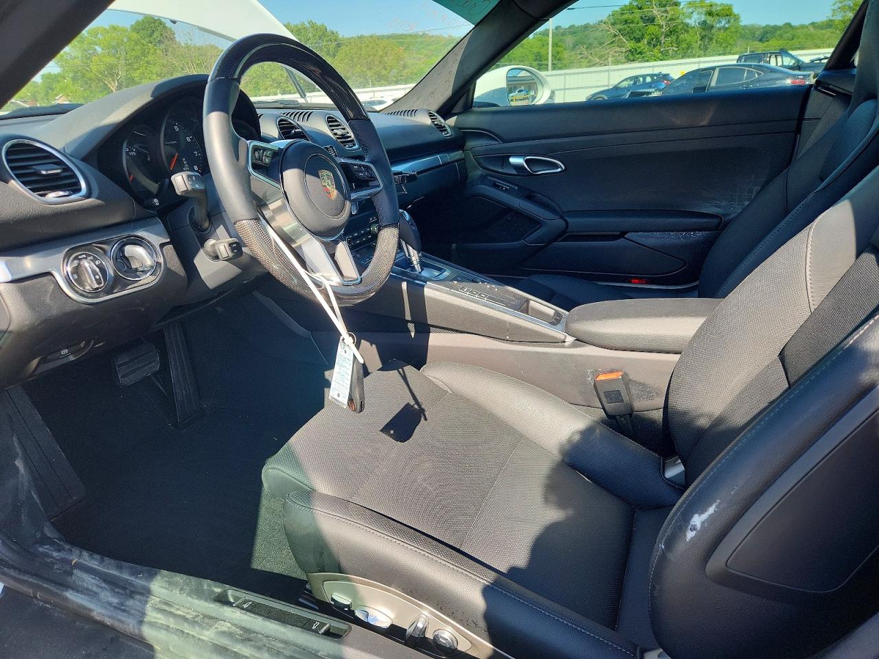 2024 PORSCHE CAYMAN