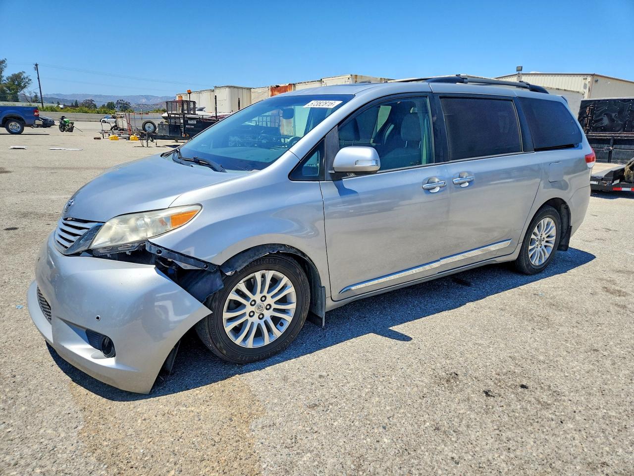 2013 TOYOTA SIENNA