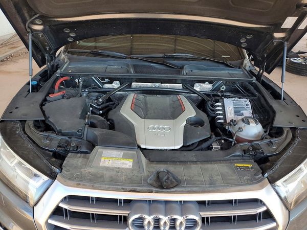 2018 AUDI SQ5