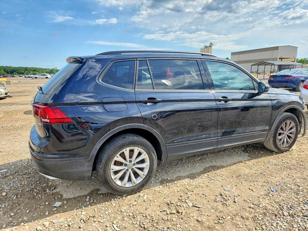 2018 VOLKSWAGEN TIGUAN 4Motion S